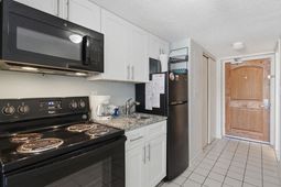 9550 Shore Dr. photo 4