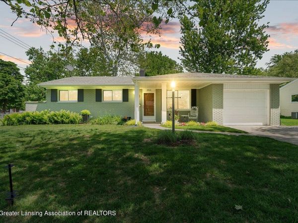 2913 Quincy Street, Lansing, MI 48910