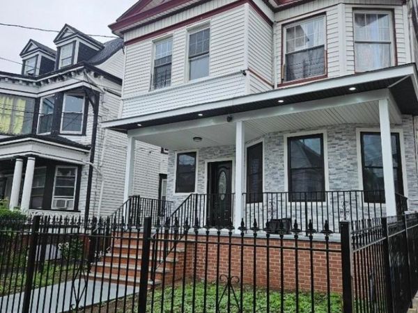 26 Baldwin Ave, Newark, NJ 07108