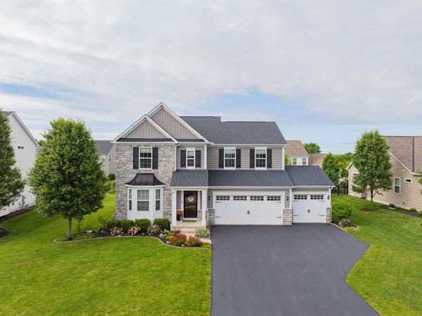 1926 Sulton Court, Grove City, OH 43123