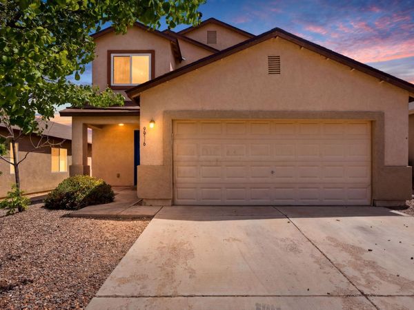 9916 Marlborough Avenue SW, Albuquerque, NM 87121