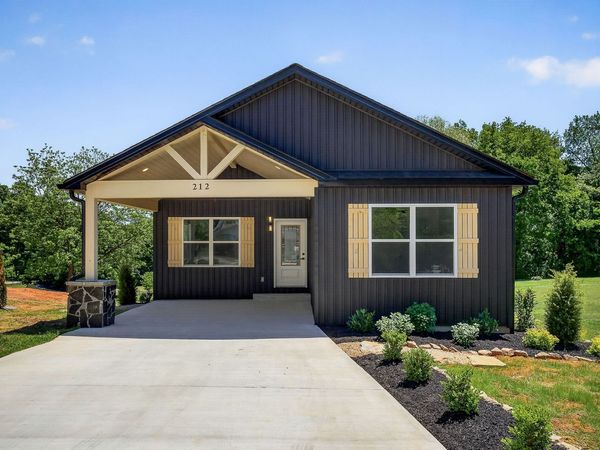 212 Twin Oaks Road , McMinnville, TN 37110