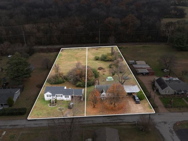 4252 Woods St , Old Hickory, TN 37138