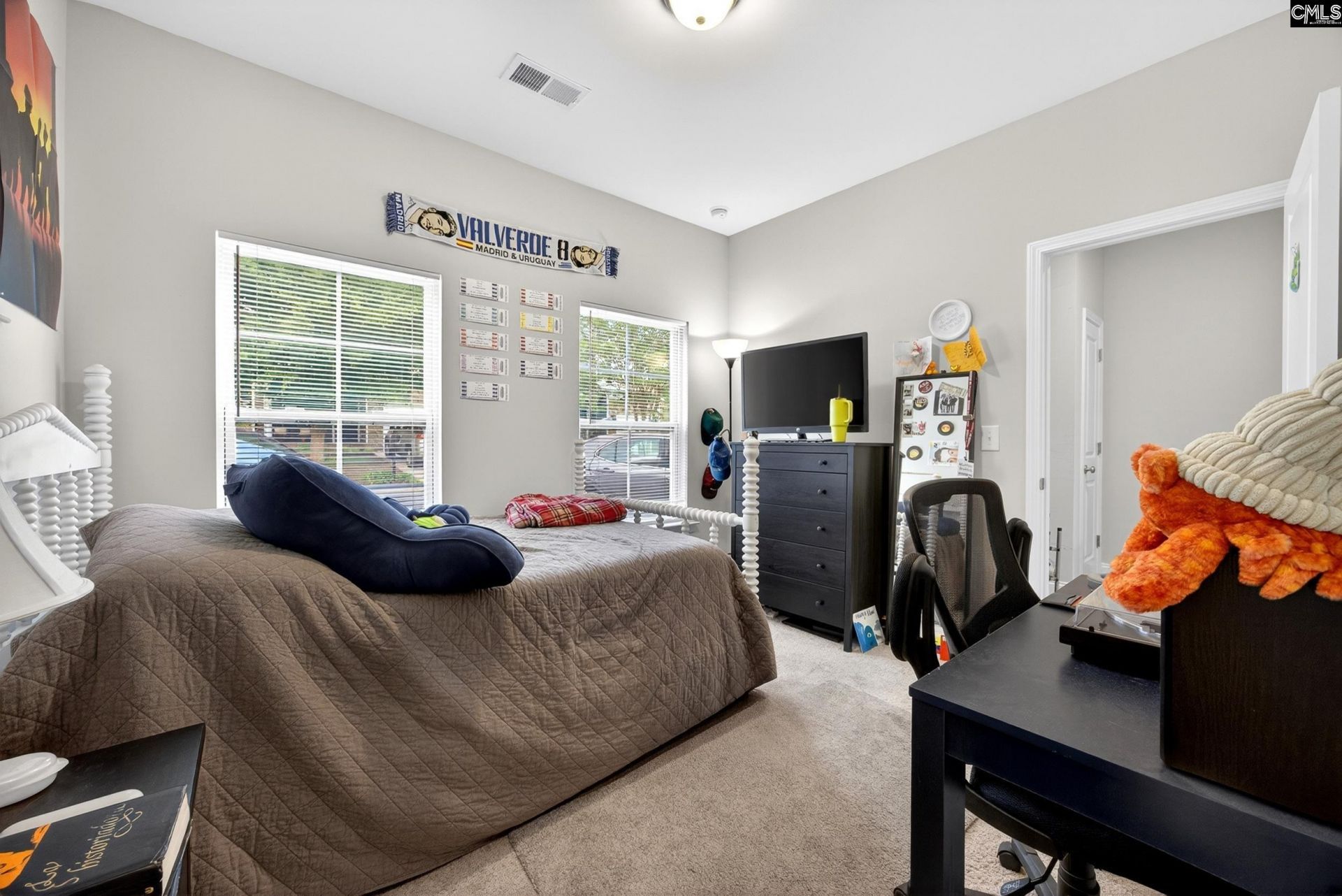 223 Northwood Street Photo 7