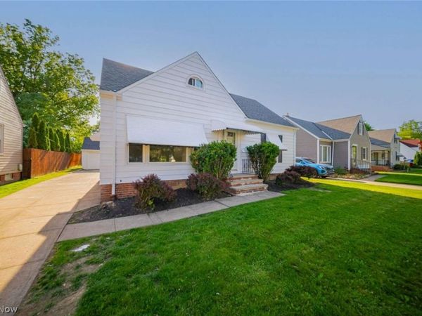 420 E 271st Street , Euclid, OH 44132