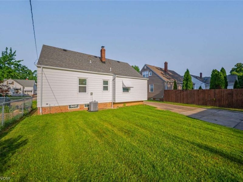 420 E 271st Street, Euclid, OH 44132 Photo 21