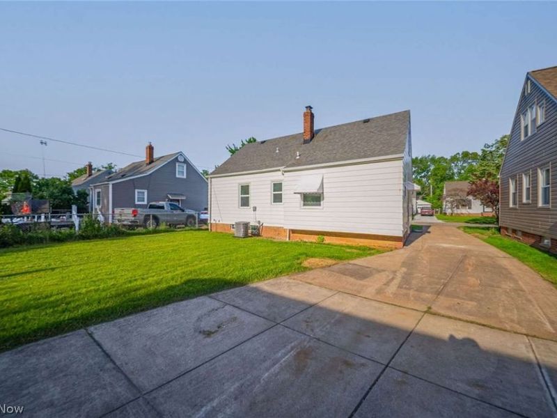 420 E 271st Street, Euclid, OH 44132 Photo 22