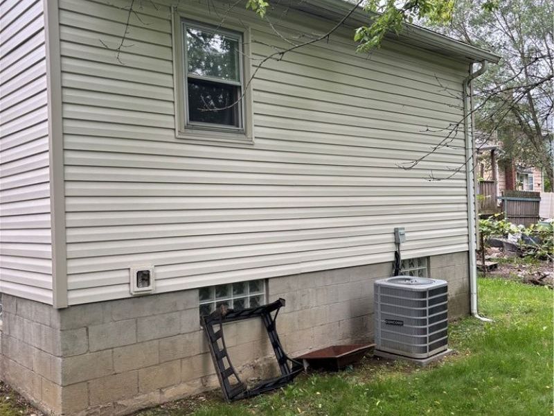 2136 16th Street SW, Akron, OH 44314 Photo 5