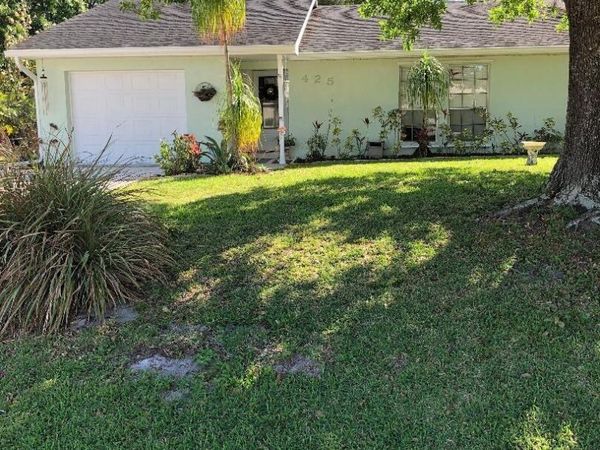 425 Banyan Street , Sebastian, FL 32958