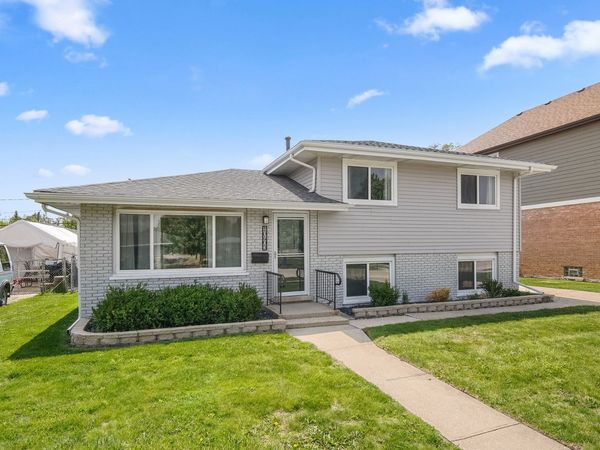 10403 Barnard Drive , Chicago Ridge, IL 60415