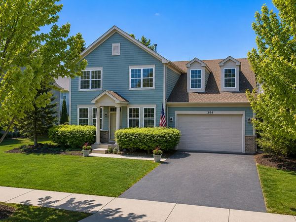 394 Rockland Avenue , Elgin, IL 60124