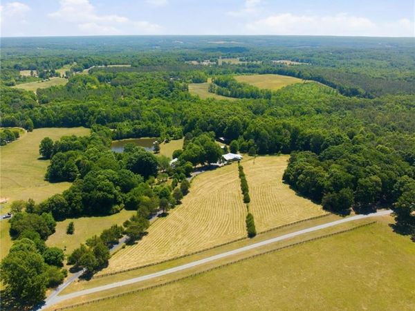 3168 Benny Lineberry Road , Climax, NC 27233