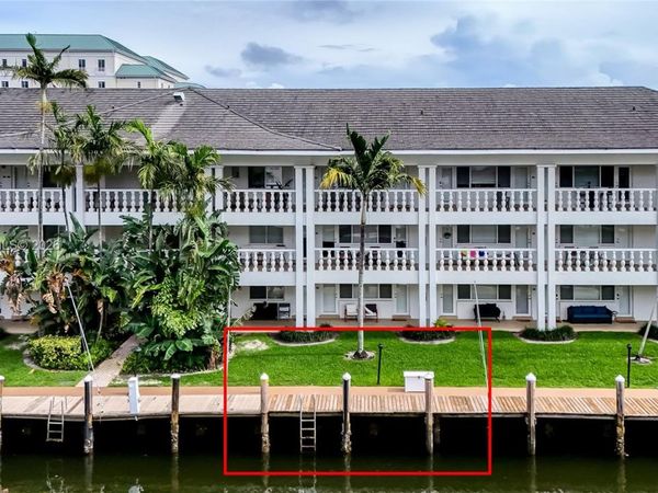 2881 NE 32nd St, Unit 111, Fort Lauderdale, FL 33306