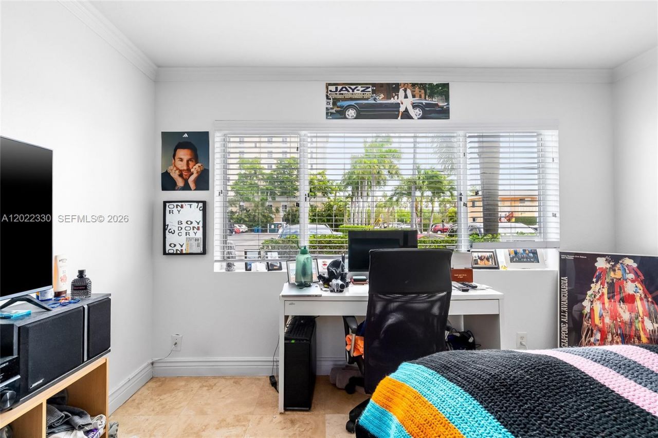 2881 NE 32nd St, Unit 111, Fort Lauderdale, FL 33306 Photo