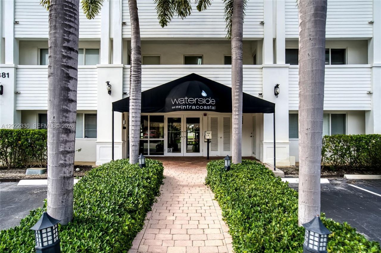 2881 NE 32nd St, Unit 111, Fort Lauderdale, FL 33306 Photo