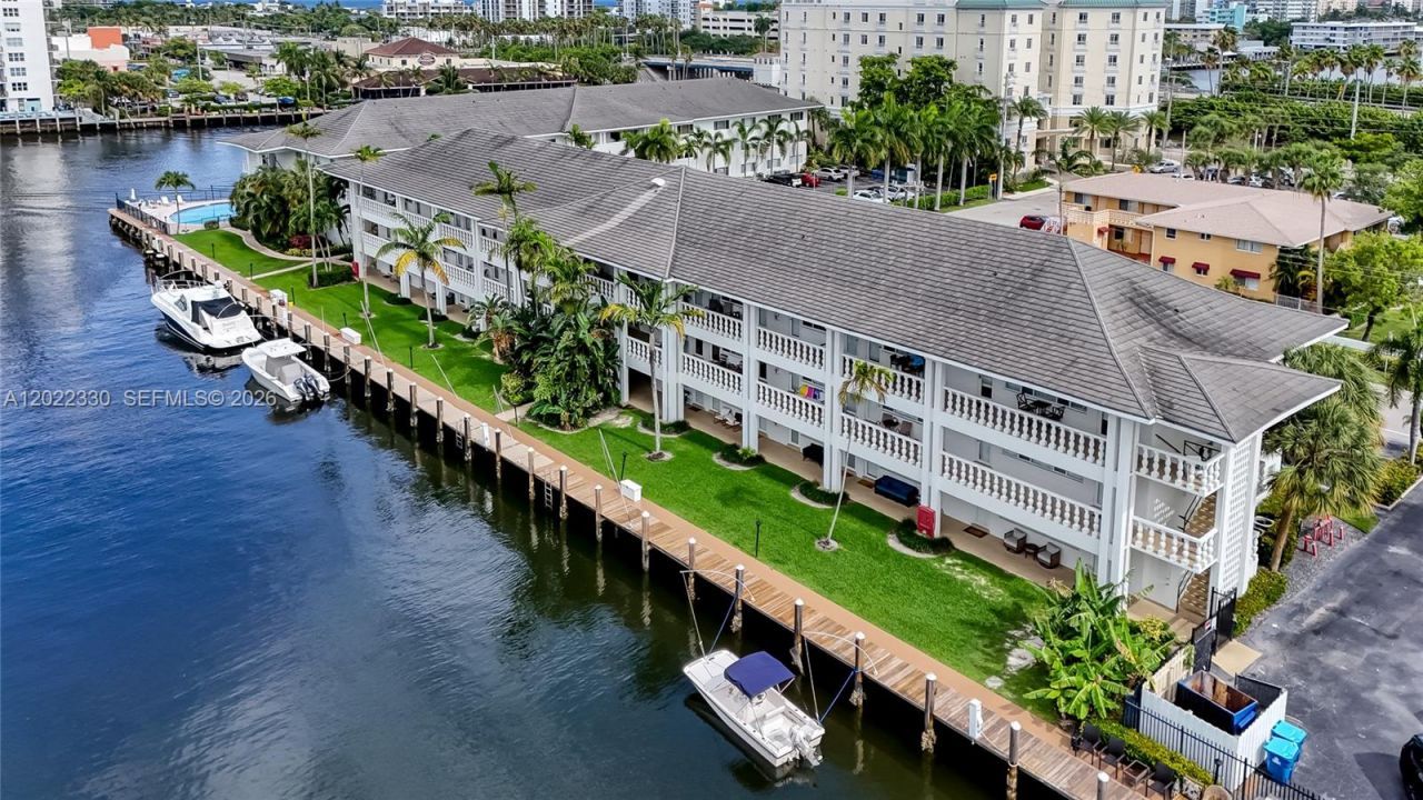 2881 NE 32nd St, Unit 111, Fort Lauderdale, FL 33306 Photo