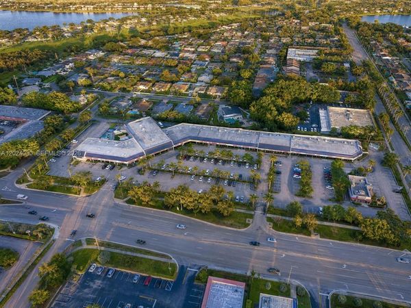8919 Taft St , Pembroke Pines, FL 33024