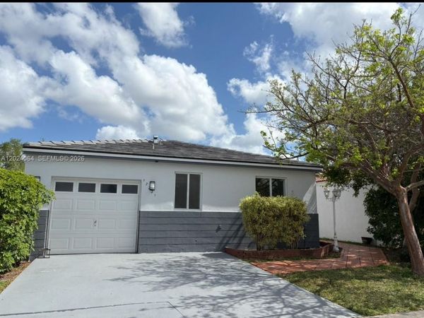 17221 SW 142nd Ct , Miami, FL 33177