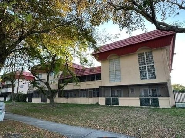 10903 N Kendall Dr , Unit 227, Miami, FL 33176