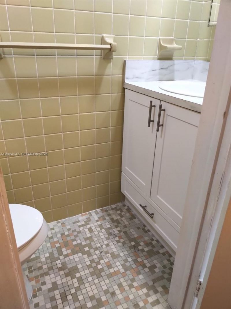 10903 N Kendall Dr , Unit 227, Miami, FL 33176 Photo