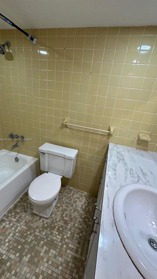 10903 N Kendall Dr , Unit 227, Miami, FL 33176 Photo