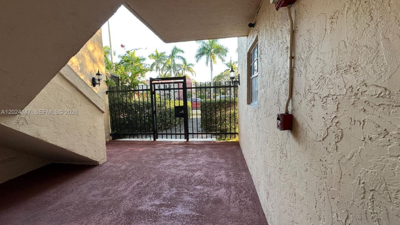 10903 N Kendall Dr , Unit 227, Miami, FL 33176 Photo