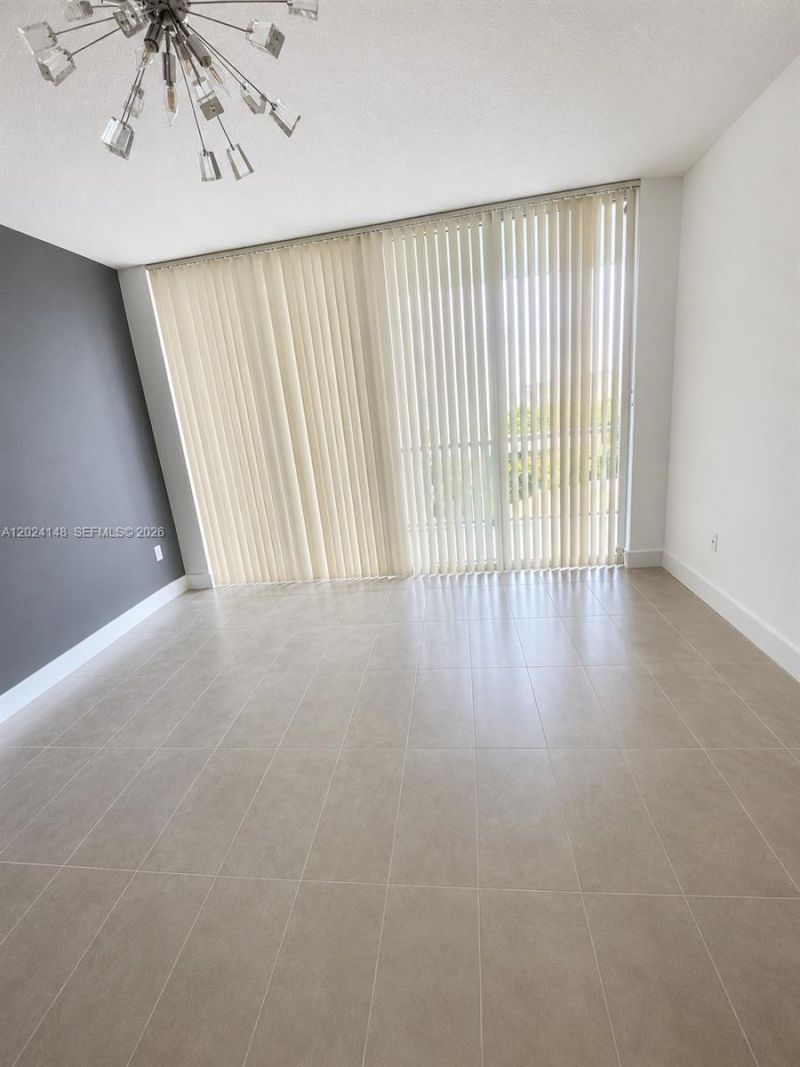 79 SW 12th St , Unit 1405-S, Miami, FL 33130 Photo