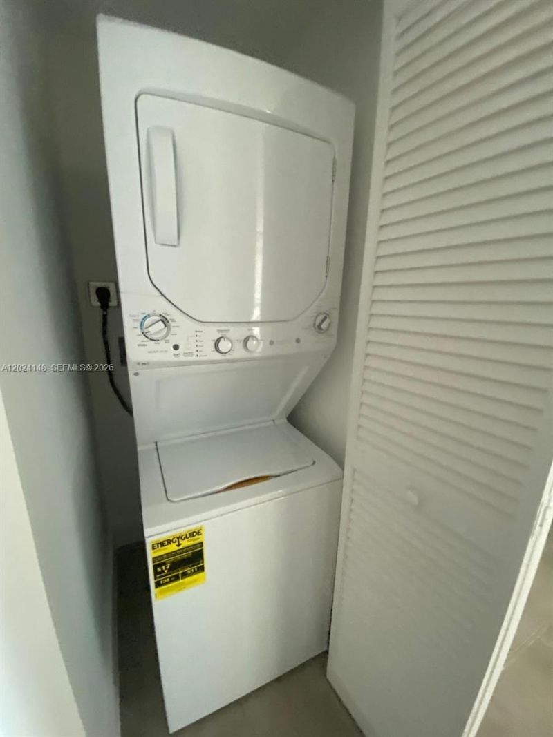 79 SW 12th St , Unit 1405-S, Miami, FL 33130 Photo