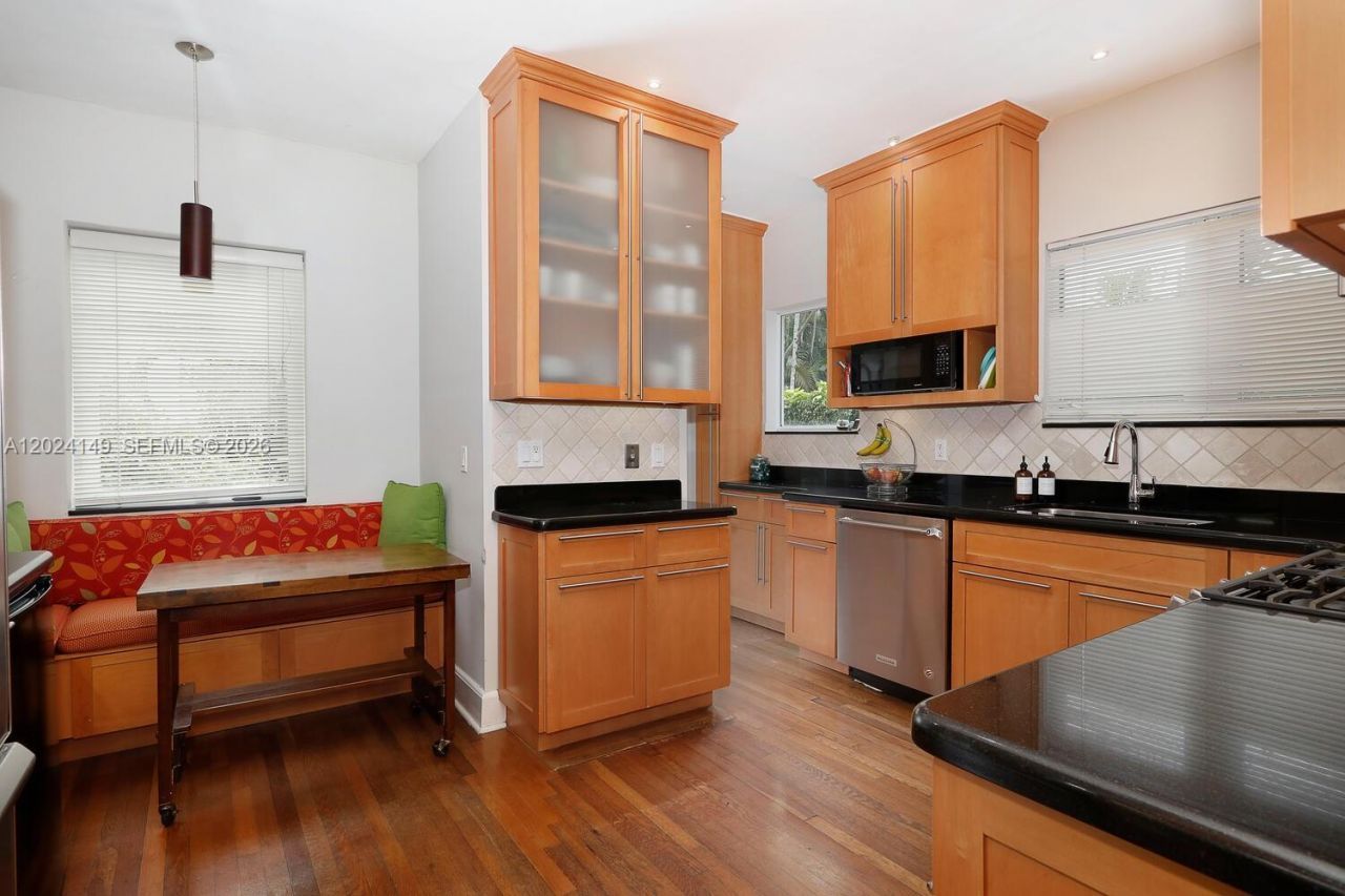 712 Navarre Ave, Coral Gables, FL 33134 Photo