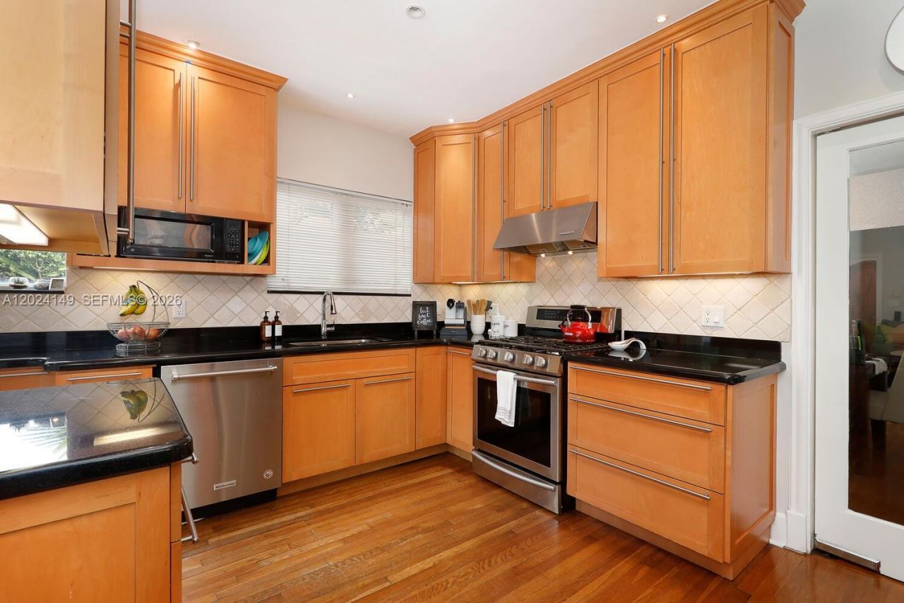 712 Navarre Ave, Coral Gables, FL 33134 Photo