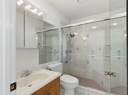 106 Perraud Dr, Folsom, CA 95630 Photo