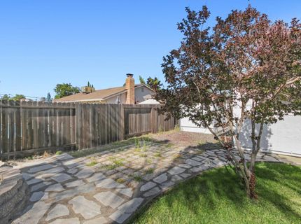 106 Perraud Dr, Folsom, CA 95630 Photo