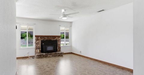 106 Perraud Dr, Folsom, CA 95630 Photo