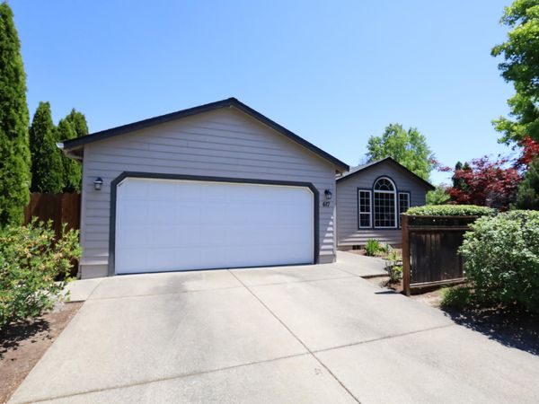 617 SW Balsam Road, Grants Pass, OR 97526
