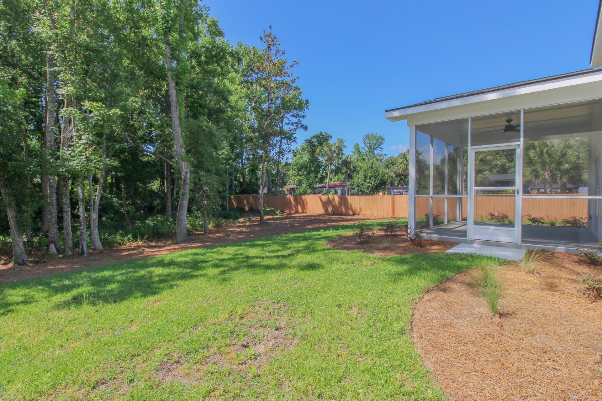 3633 Happyland Boulevard Photo 15
