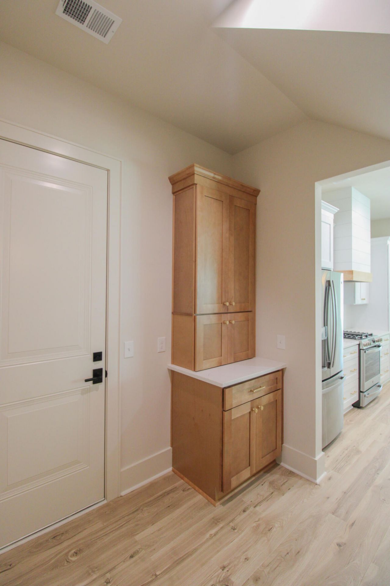 3633 Happyland Boulevard Photo 17