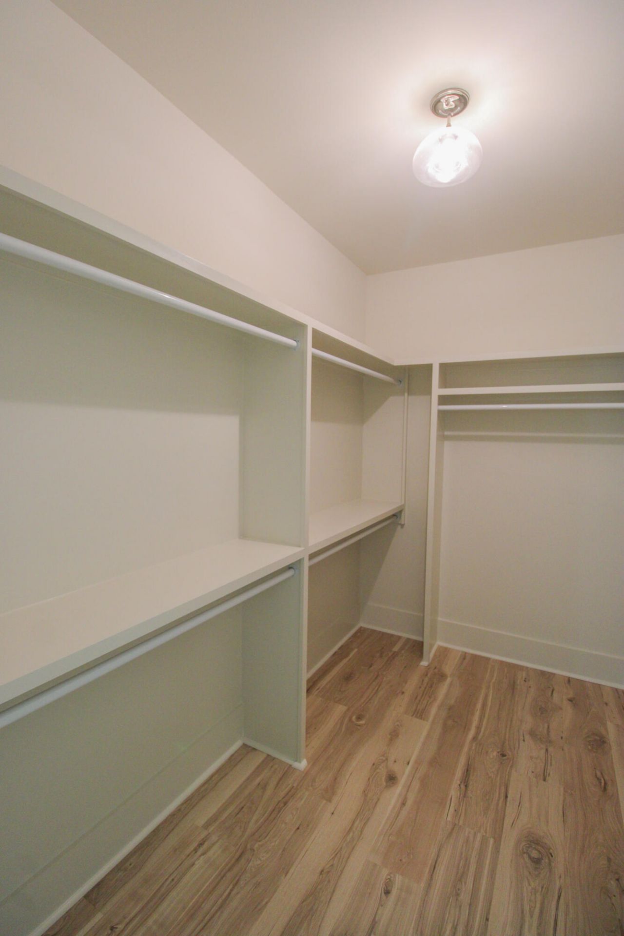 3633 Happyland Boulevard Photo 29
