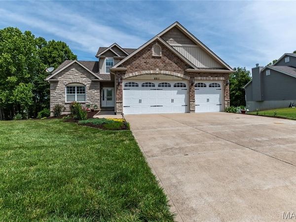 6811 Silverstone Court, Byrnes Mill, MO 63051