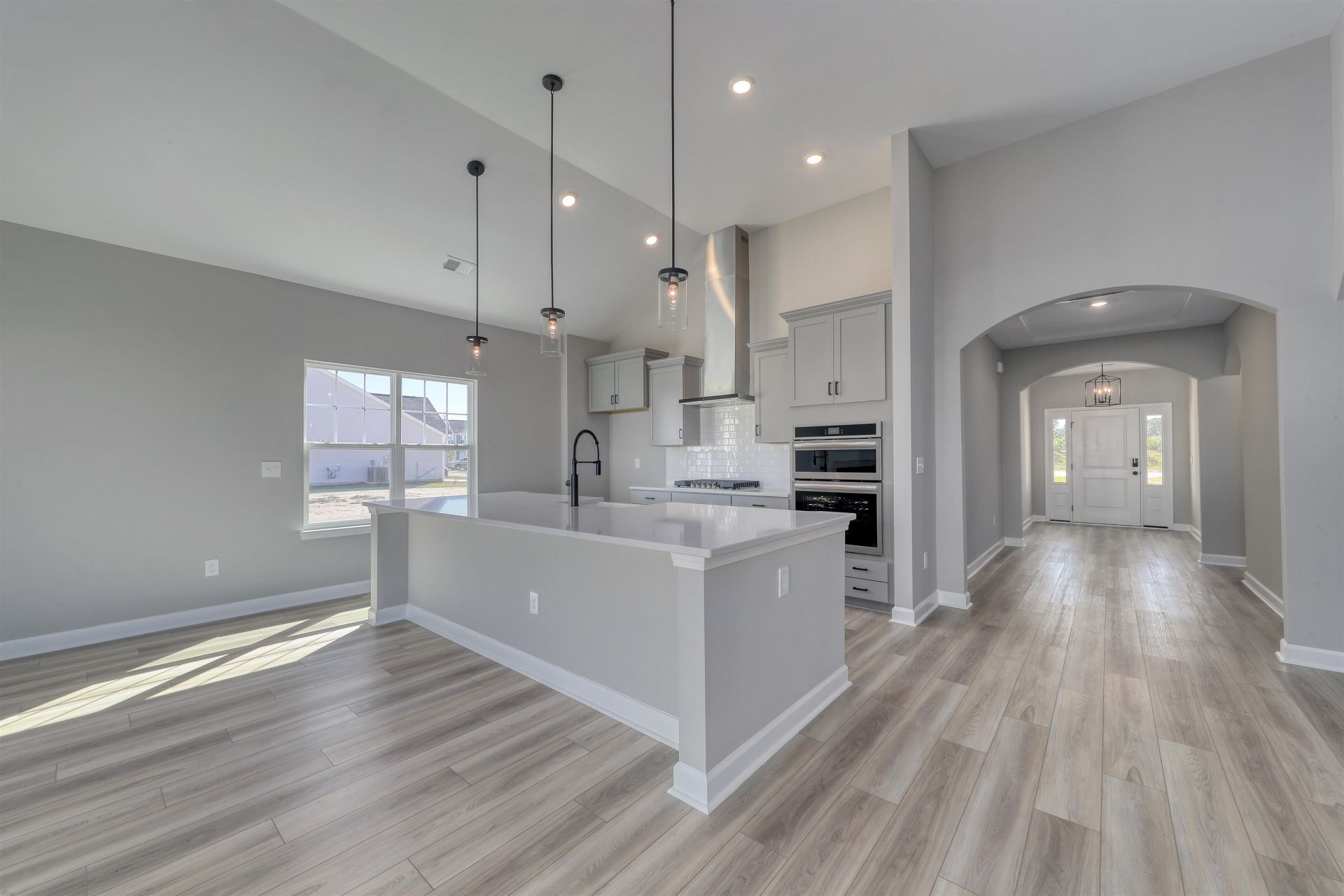 6236 Zoe Way  Photo 5