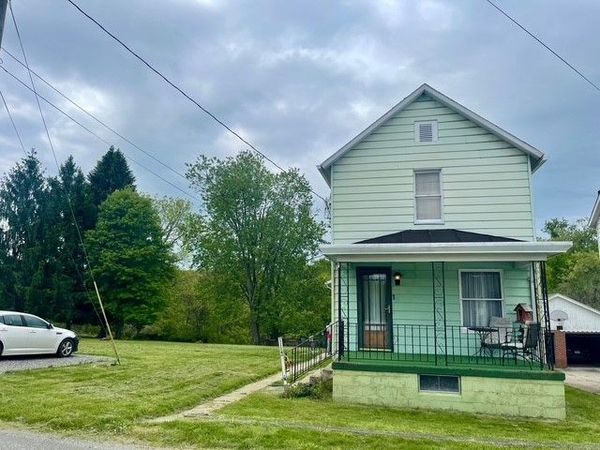 1114 Labelle Rd, La Belle, PA 15450
