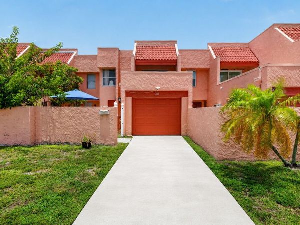 5617 NW 16th Street, Unit 5, Lauderhill, FL 33313