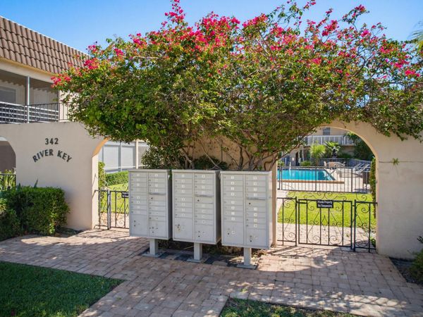 342 Southwind Drive, Unit 118, North Palm Beach, FL 33408