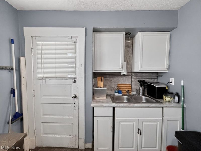 3617 E 103rd Street , Cleveland, OH 44105 Photo 6
