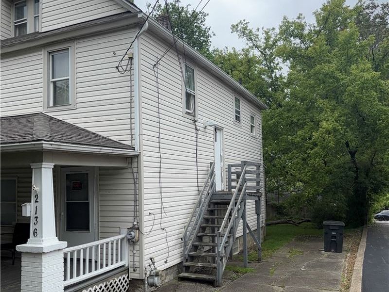 2136 16th Street SW, Akron, OH 44314 Photo 4