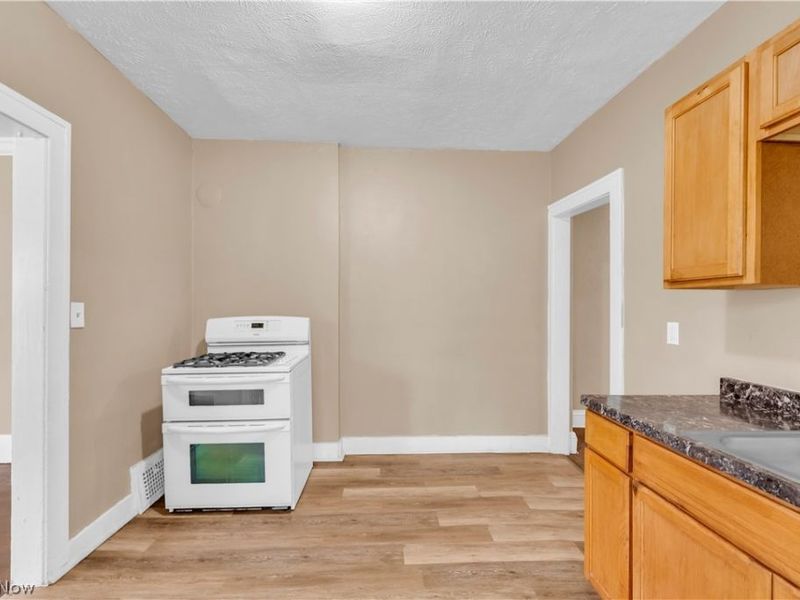 3301 E 143rd Street , Cleveland, OH 44120 Photo 25