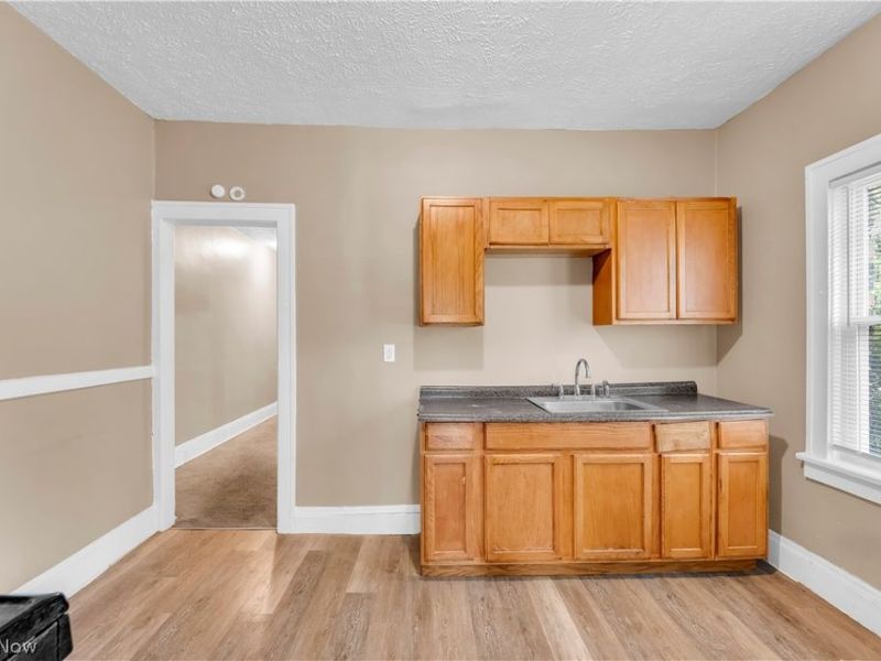 3301 E 143rd Street , Cleveland, OH 44120 Photo 6