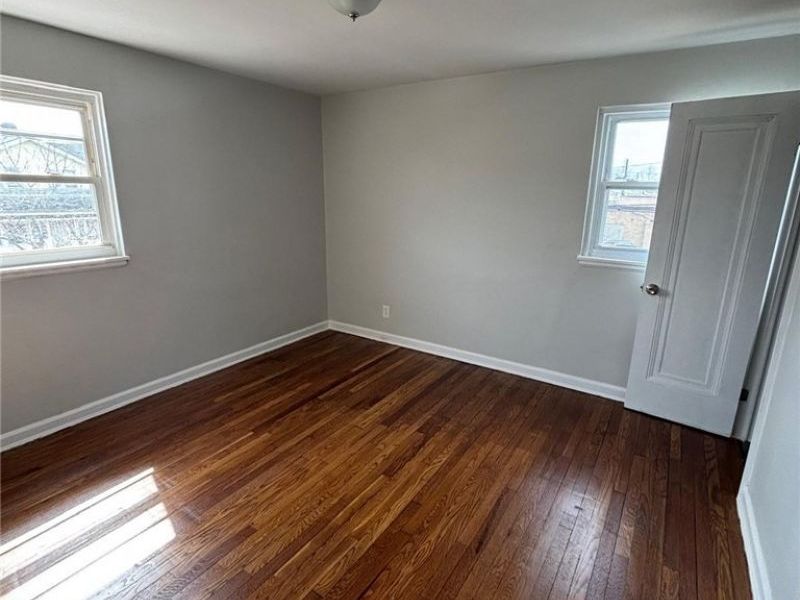 18603 Arrowhead Avenue , Cleveland, OH 44119 Photo 11