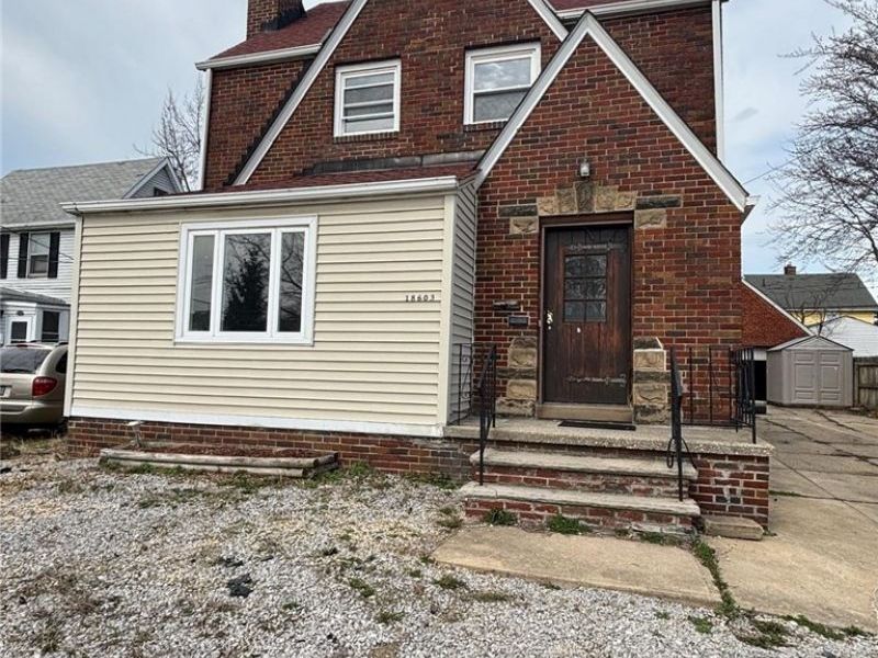 18603 Arrowhead Avenue , Cleveland, OH 44119 Photo 2