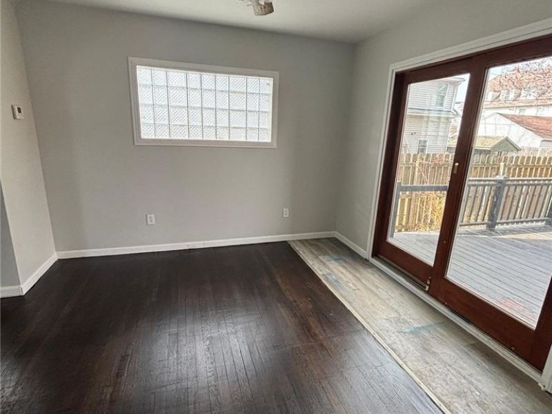 18603 Arrowhead Avenue , Cleveland, OH 44119 Photo 4