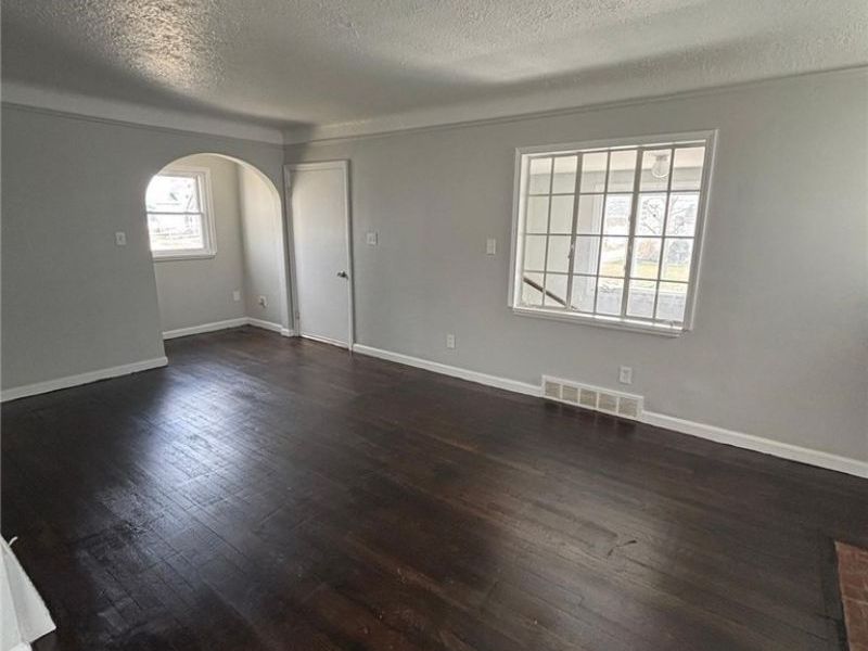 18603 Arrowhead Avenue , Cleveland, OH 44119 Photo 6